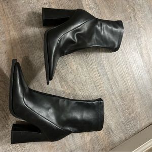 Princess Polly boots